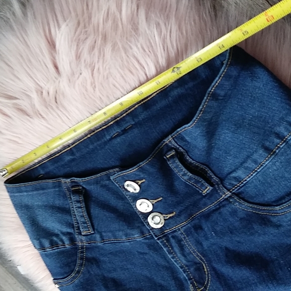 Jeans - Picture 6 of 16